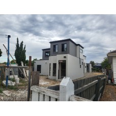 墨尔本东南区精品3房联排